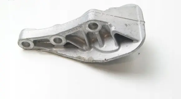 Volkswagen Golf VII Engine mount bracket 5QE199308B