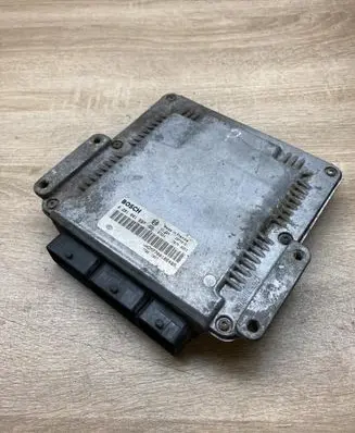 Renault Laguna I Engine control unit/module ECU 7700106485 0281001997