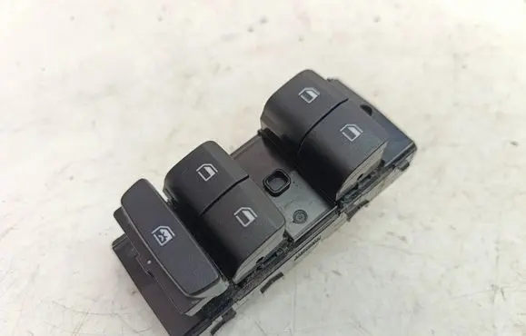 Hyundai i20 (BC3 BI3) Electric window control switch 93571Q0010