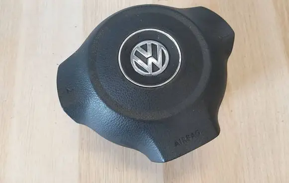 Steering wheel airbag