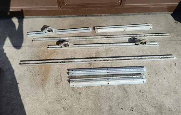 Trunk/boot floor carpet liner
