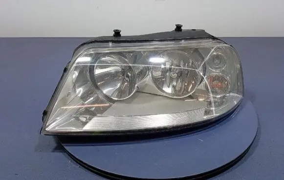Volkswagen Sharan Headlight/headlamp 7M3941015AD