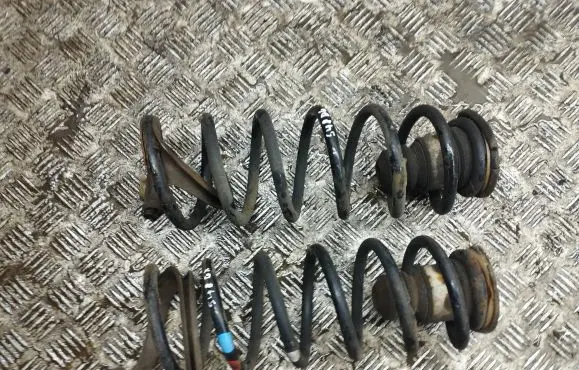 Peugeot 5008 Rear coil spring