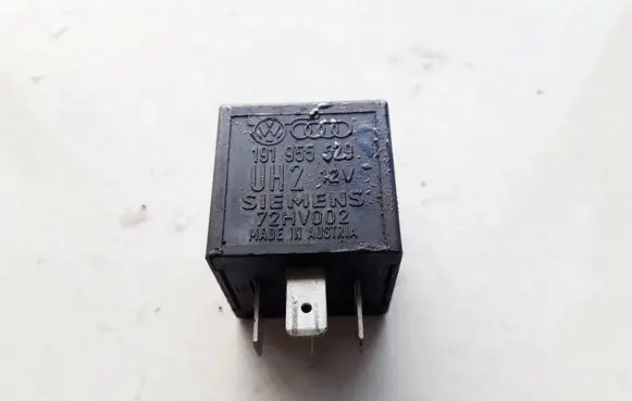 Volkswagen Golf III Other relay 191955529 72HV002