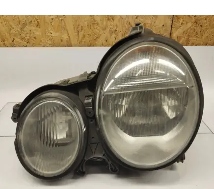 Mercedes-Benz E W210 Headlight/headlamp 2108203361