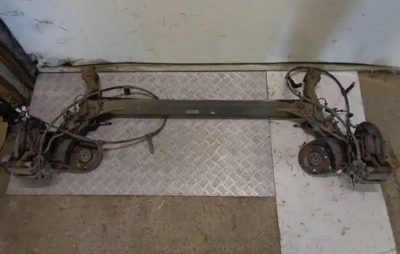 KIA Venga Rear axle beam 