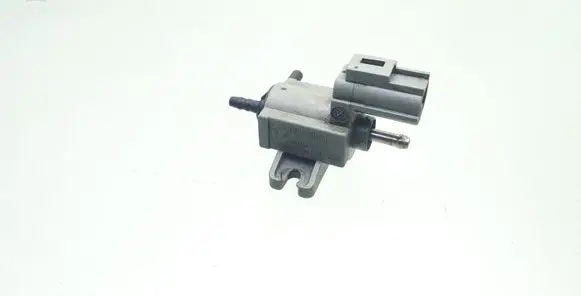 Jaguar S-Type Turbo solenoid valve 70121100