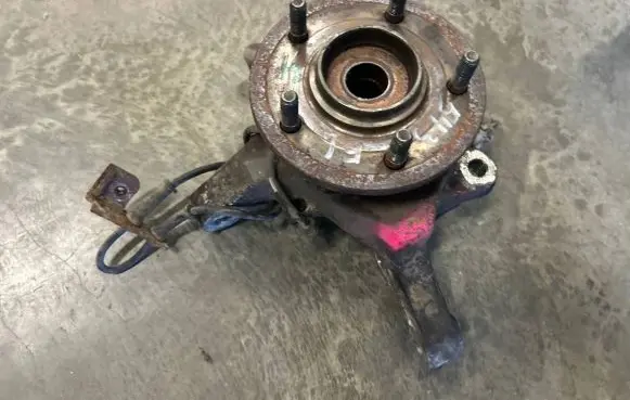 Chrysler Pacifica Front wheel hub spindle knuckle