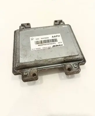 Opel Corsa D Engine control unit/module 55576682 86AAPH57007401PV 12636386