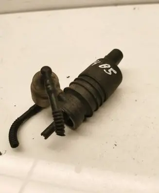 Audi A4 S4 B5 8D Windscreen/windshield washer pump