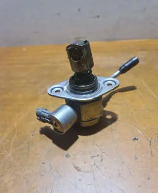 KIA Ceed Fuel injection high pressure pump 353202B100 0261520082 3000786891