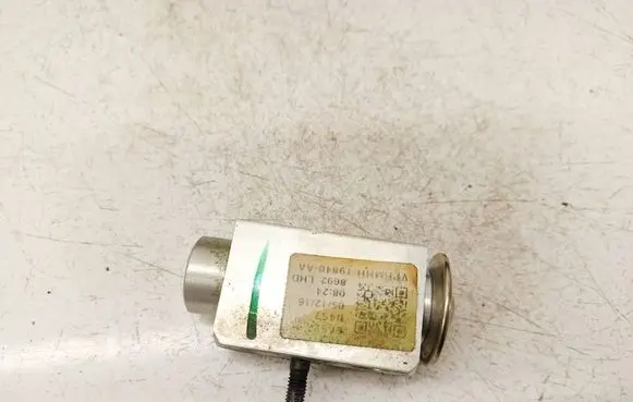 Volvo V40 Air conditioning (A/C) expansion valve 31407614