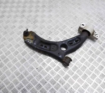 Volkswagen PASSAT B7 Front lower control arm/wishbone