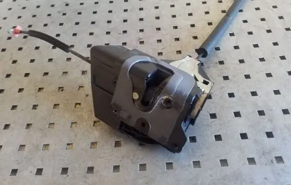 Jaguar XF X260 Rear door lock GX6324995