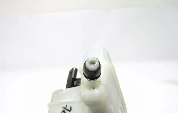 Audi Q3 8U Master brake cylinder 3C1611301