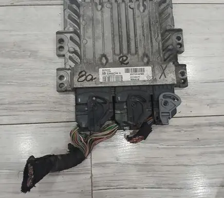 Renault Scenic III - Grand scenic III Engine control unit/module ECU 237101478R
