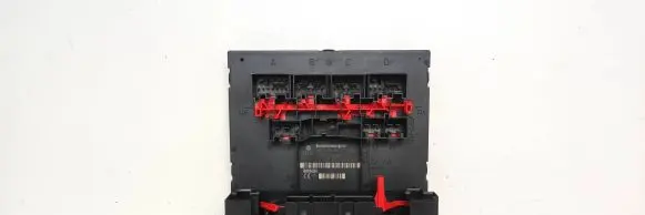 Volkswagen Touran I Comfort/convenience module 3C0937049AD F005V00630 H52S2002