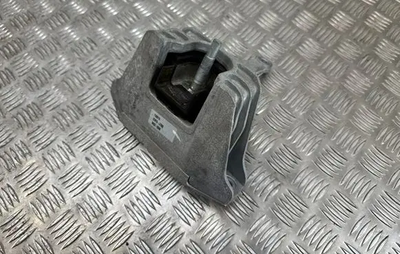 KIA Ceed Engine mount bracket 21810J7200