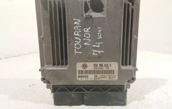Volkswagen Touran I Engine control unit/module 03G906016A 0281010731 1039S02034