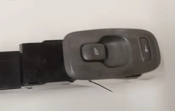 Volvo V70 Electric window control switch 7923 9452961