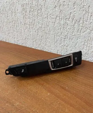 BMW 6 F12 F13 Parking (PDC) sensor switch 9202951 10755210 10014197