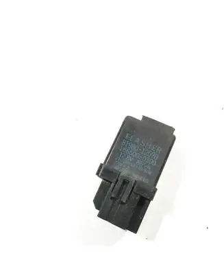 Toyota Land Cruiser (HDJ90) Hazard warning light relay 8198012070 1665000300