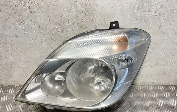 Mercedes-Benz Sprinter W906 Headlight/headlamp A9068200161 1EB24701201 ZGS007