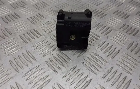 Mitsubishi Carisma A/C air flow flap actuator/motor MR910476