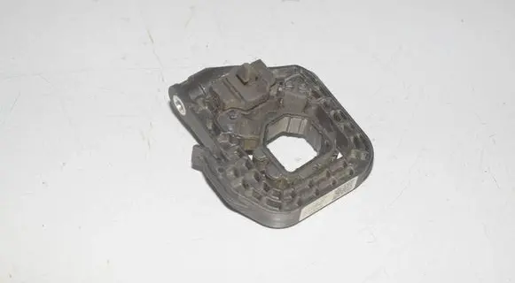 BMW i4 Radiator mount bracket 9895624 17119895624