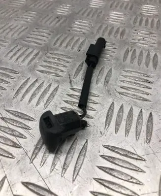 BMW 5 E60 E61 Windshield washer spray nozzle 987079 7046050