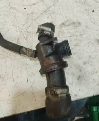 Mercedes-Benz B W245 Thermostat/thermostat housing A6402000415