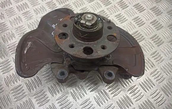 Mercedes-Benz 200 300 W123 Stub axle 