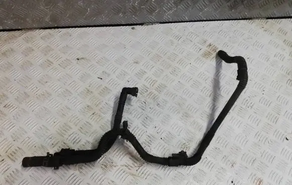 Peugeot 3008 I Engine coolant pipe/hose