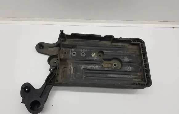 Battery tray