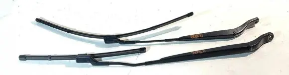 Peugeot 208 Front wiper blade arm 9822931880 9822931680