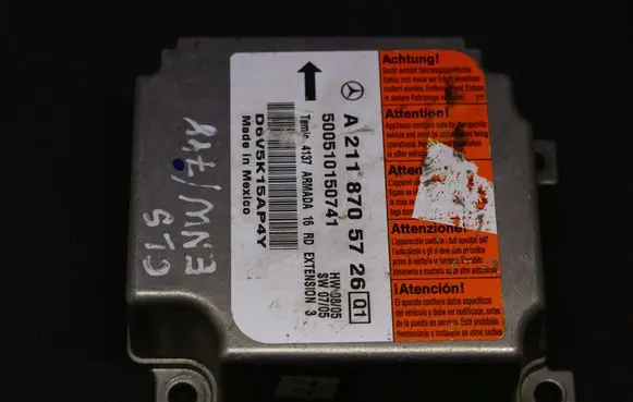 Mercedes-Benz CLS C219 Airbag control unit/module A2118705726