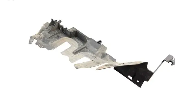Volkswagen PASSAT CC Intercooler air guide/duct channel 3C8121284B