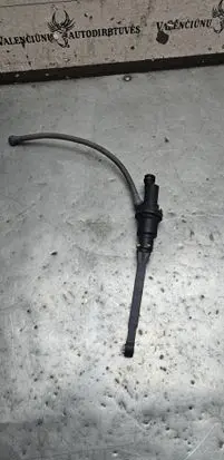 Peugeot 2008 I Clutch master cylinder 9672094480