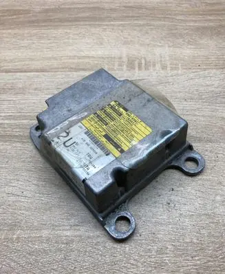 Toyota Avensis T250 Airbag control unit/module 8917005190 215955104