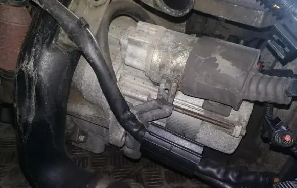 Volkswagen Golf V Starter motor 02Z911023H TS18E1