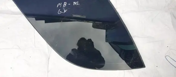 Mercedes-Benz ML W163 Rear side window