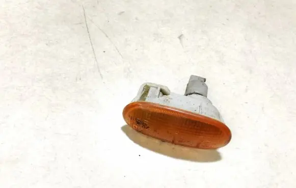 Mitsubishi Colt Front fender indicator light 6r0191048
