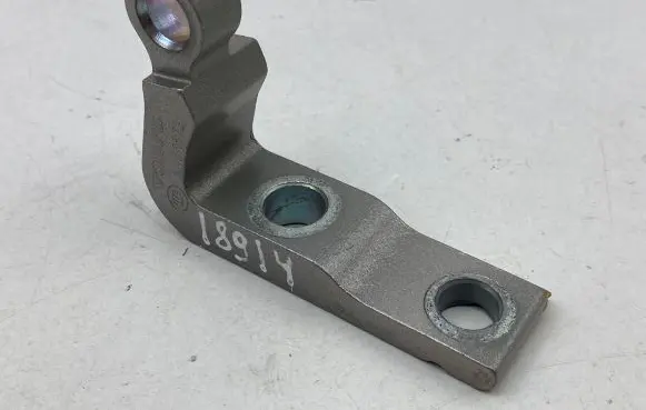 Volvo V90 Cross Country Front door upper hinge 31371553