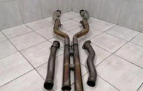 Aston Martin DB11 Muffler/silencer HY535220AC