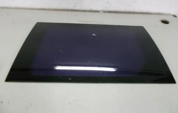 KIA Carnival Rear door window glass 