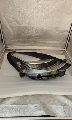 Tesla Model 3 Headlight/headlamp 10773760C