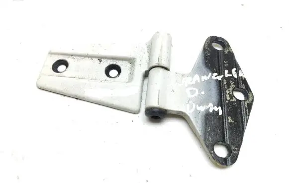 Jeep Wrangler Front door upper hinge 042107