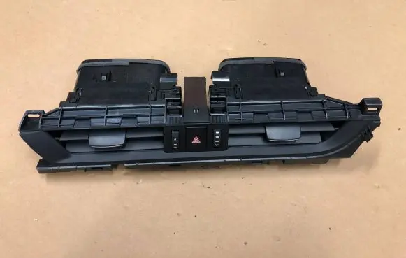 Lexus ES 250 - 300 - 330 Dash center air vent grill 5566033320 5568733040