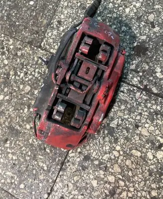 Audi Q7 4L Front brake caliper