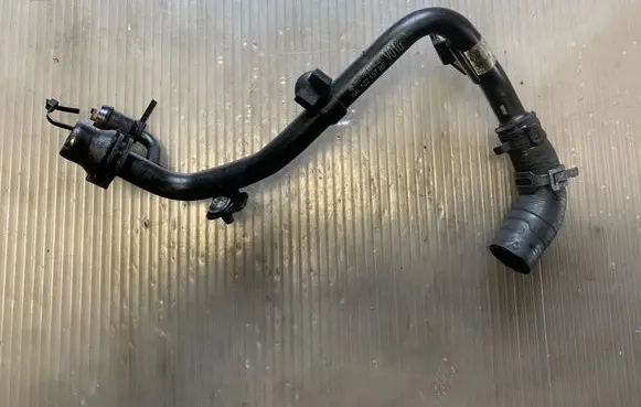 Audi A5 Sportback 8TA Engine coolant pipe/hose 04L122157BF